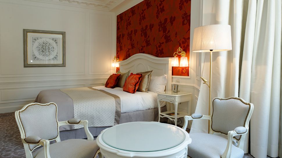 002787-13-guestroom